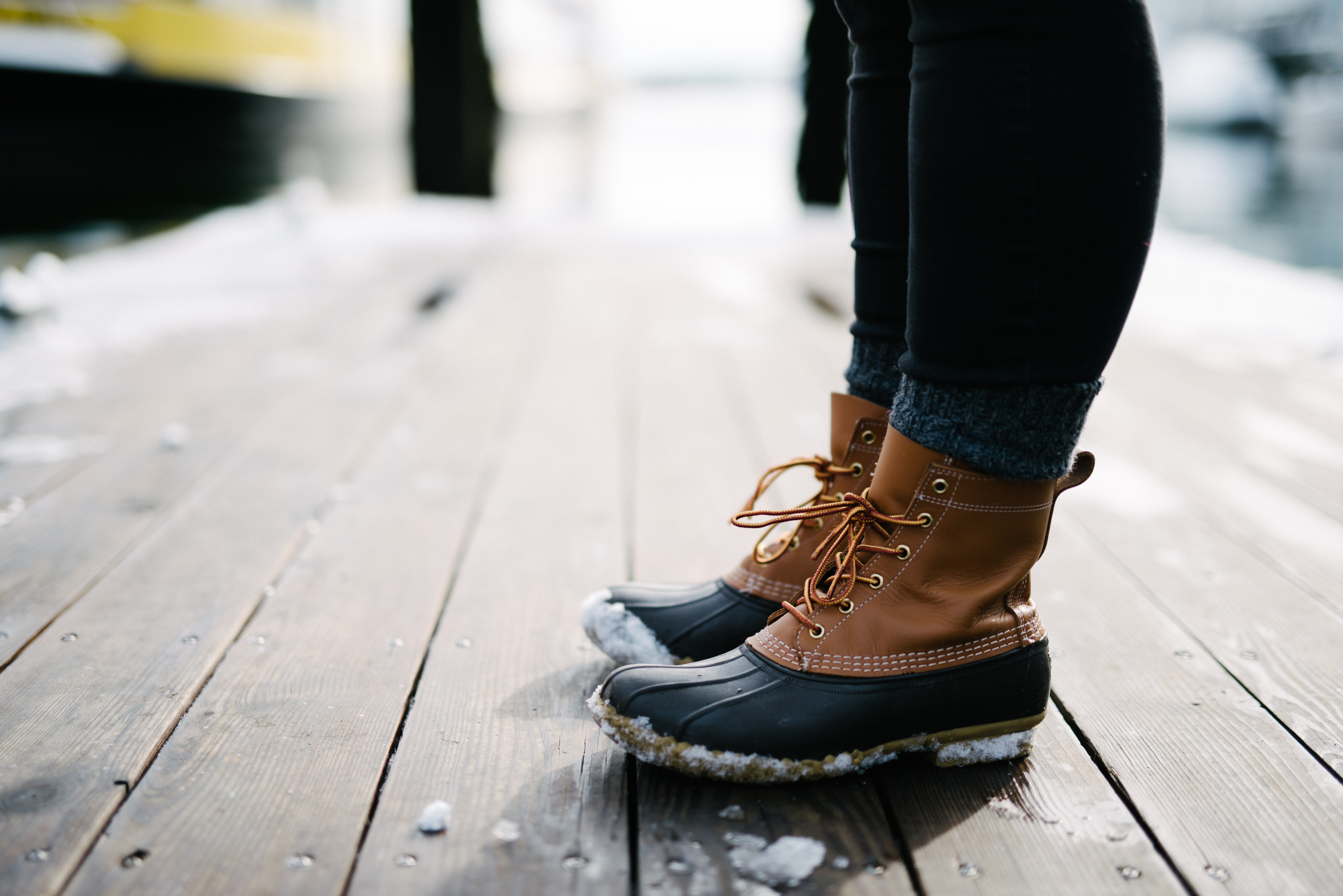 winter-boots-preventing-falls