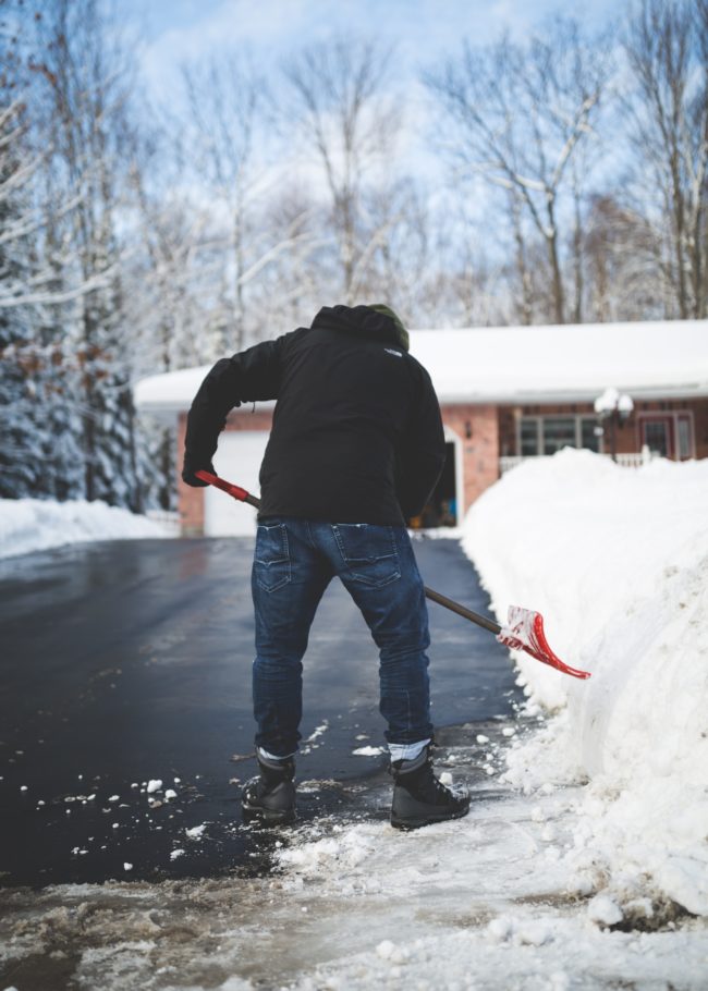 shovel snow