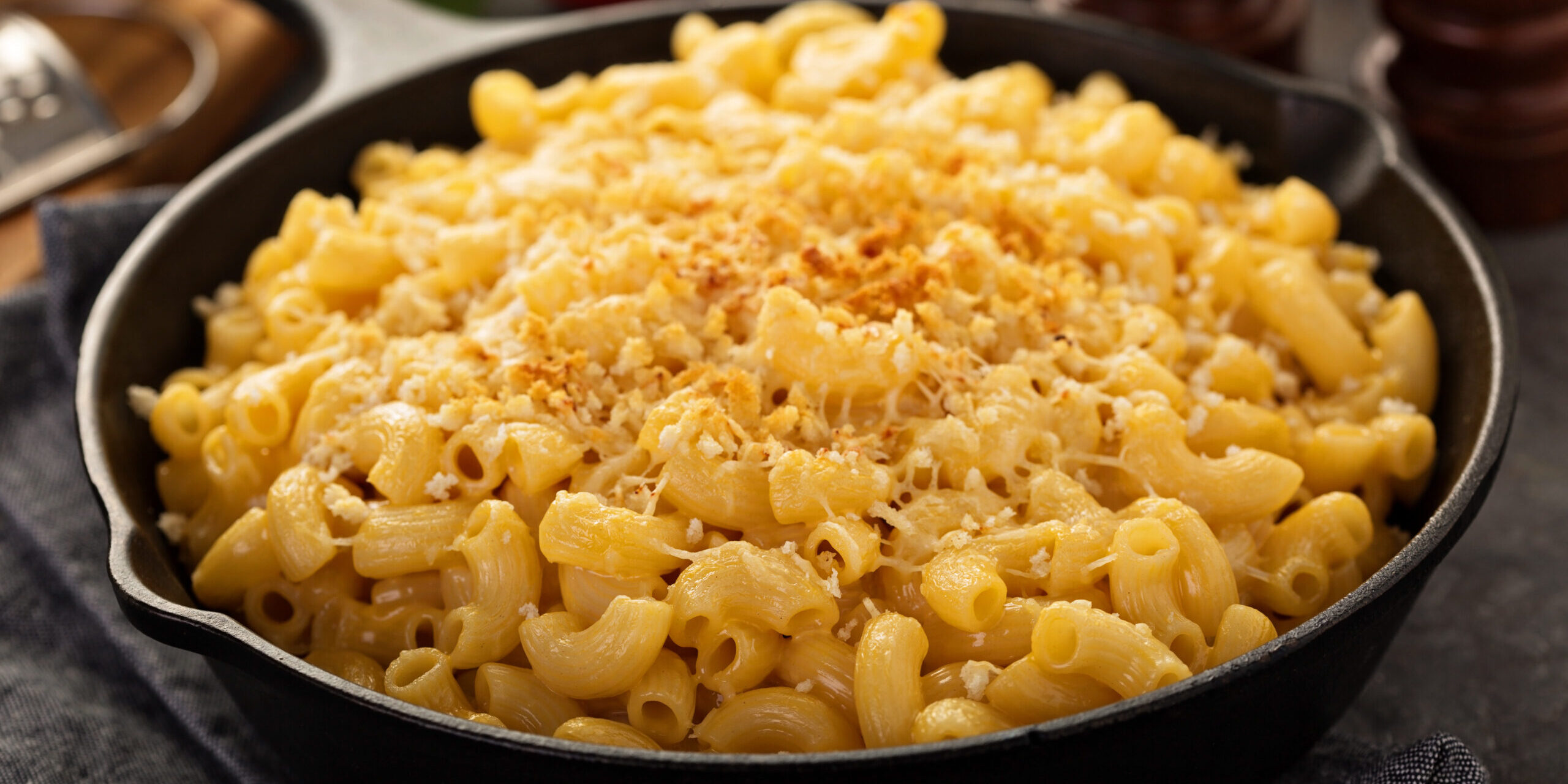 Mac and cheese in a cast iron pan