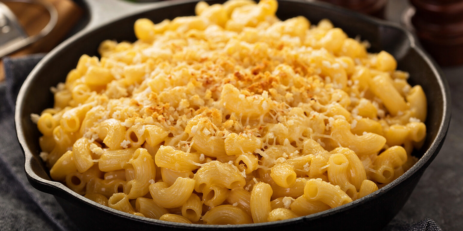 Mac and cheese in a cast iron pan